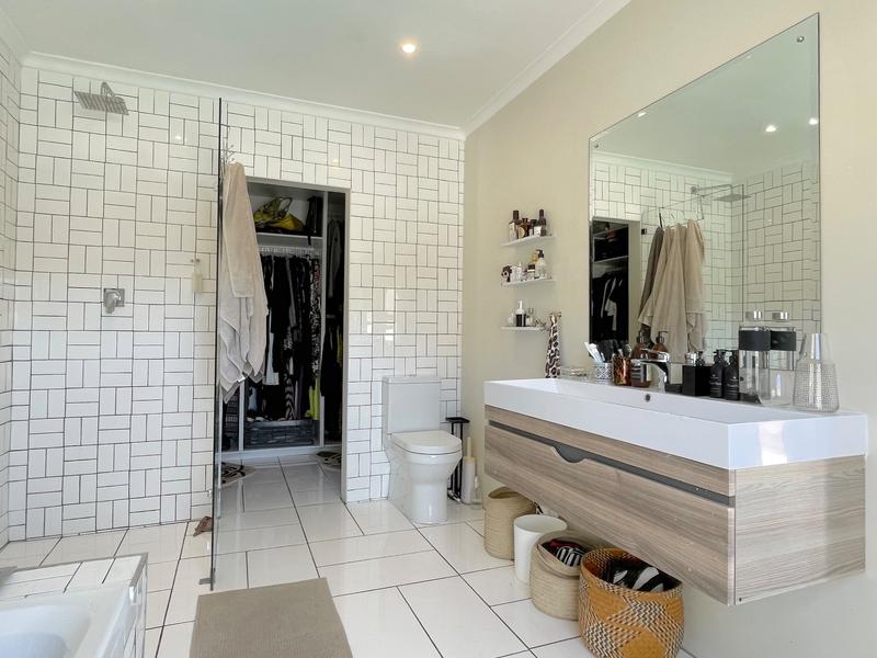 To Let 3 Bedroom Property for Rent in Northshore Western Cape
